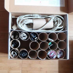 use-old-toilet-paper-rolls-to-store-organize-cables-and-chords