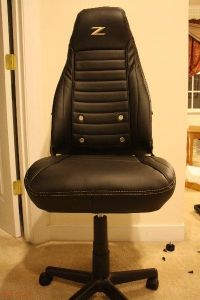 http://www.instructables.com/id/How-to-Turn-Junker-Car-Seats-into-Beautiful-Office/?ALLSTEPS
